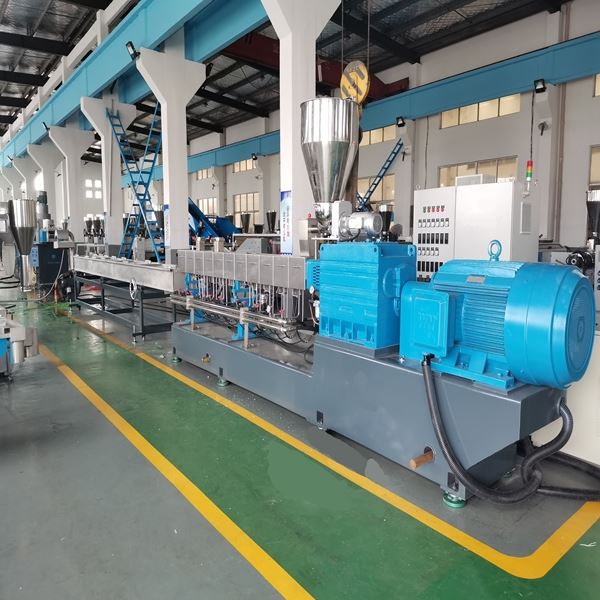 Parallel Twin Screw PET Granulating Machine Line factory